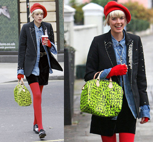 M93706 LV時尚新款 LV枕頭包 LV涂鴉系列 女士 手提包 LV女包