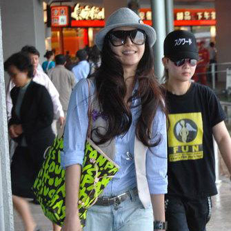 M95709 LV最新款 LV單肩包 LV時尚女包 LV手提包 LV涂鴉系列