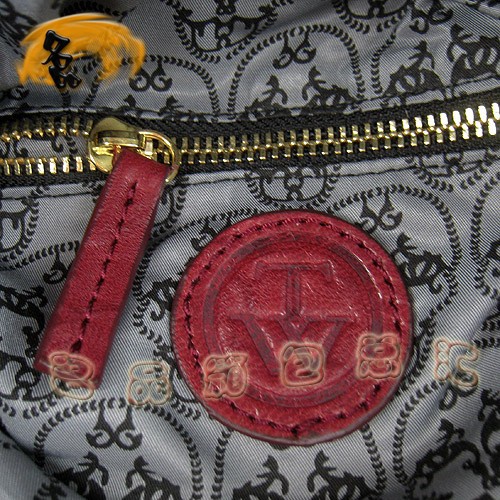 1815 專柜品質 托馬斯單肩包 THOMAS WYLDE 流行骷髏頭柳釘時尚女士斜挎包