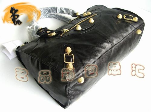 084324B A1:1Ʒ|¿ţƤŮ BALENCIAGA ҽC܇