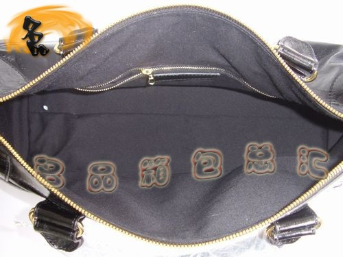 084324B BALENCIAGA熱賣(mài)新款時(shí)尚牛皮女士手提包 巴黎世家 經(jīng)典款 機(jī)車(chē)包