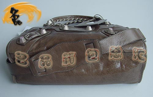 084332A BALENCIAGA(jng)rŮʿб ҙC܇ ¿ţƤ