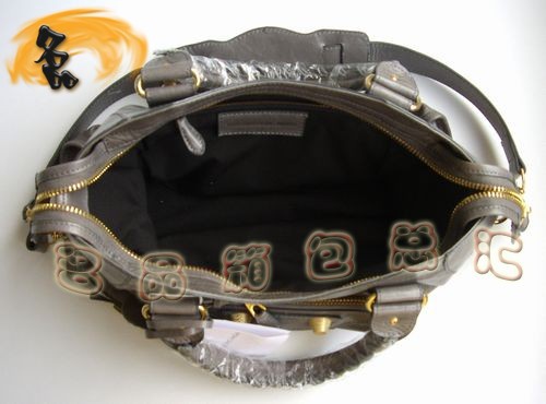 084332B ۿ C܇ BALENCIAGA һɫţƤб