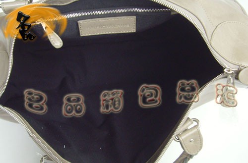 084334A Ůʿ ҕrлɫţƤŮʿ BALENCIAGAC܇