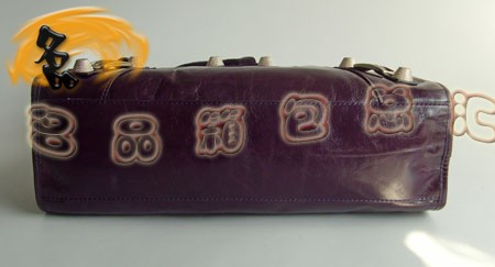 084332A ɫţƤ BALENCIAGAC܇ eŮʿб