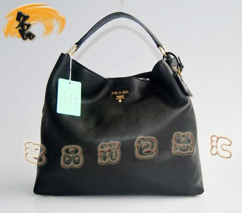 3326 Prada手提包 Prada最新款 Prada休閑女包 Prada經(jīng)典款 黑色