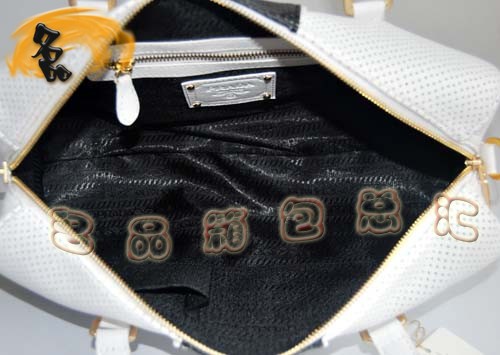 5647 Pradaμ Prada¿ƴɫСţƤŮ Prada ɫ