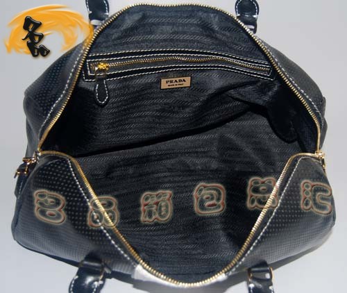 29144 Prada時尚女包 普拉達(dá)奢華明星網(wǎng)孔真皮手提包 十色可選 黑配白