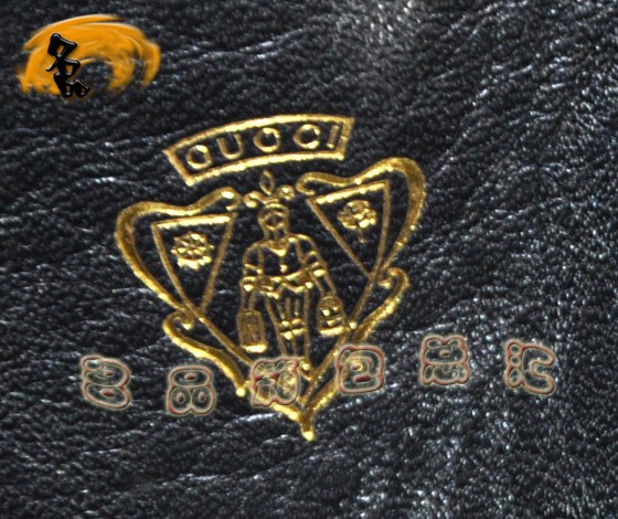 190442 GUCCI GUCCI Ƥ pG GUCCIƬ ɫ