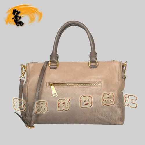 8589 Prada最新款時尚休閑女包 普拉達經(jīng)典手提包 Prada斜挎包 黑配粉色