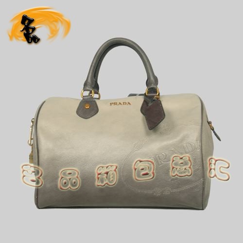 8599 Prada時(shí)尚新款休閑女包 普拉達(dá)經(jīng)典手提包 Prada斜挎包 黑配灰色