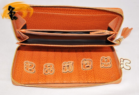 232977 GuccipGLXA GucciX Gucci Gucci ɫ