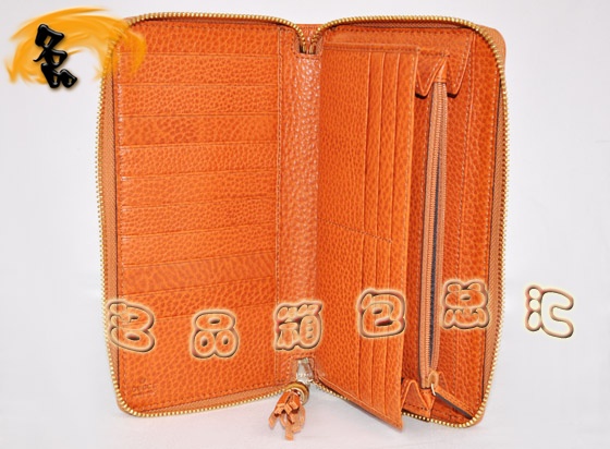 232977 GuccipGLXA GucciX Gucci Gucci ɫ