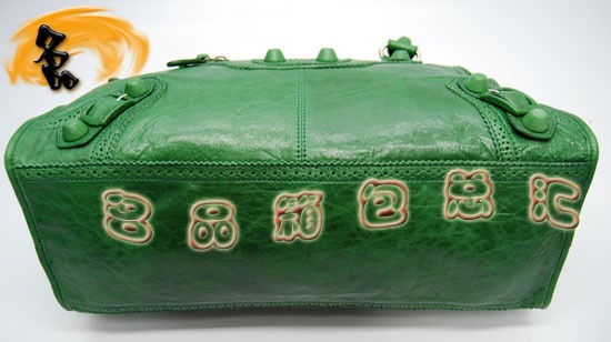 084824   MƤre BalenciagaŮ   Gɫ