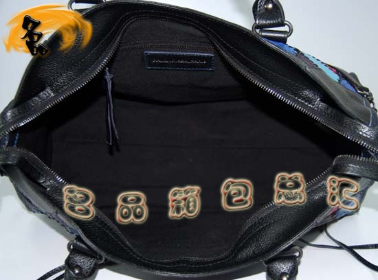 228770  MƤre Balenciagaμ ܊{ɫ