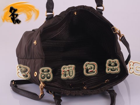 BN1773 Prada女包 防水尼龍帆布斜挎包 Prada手提包 普拉達帆布包 咖啡色