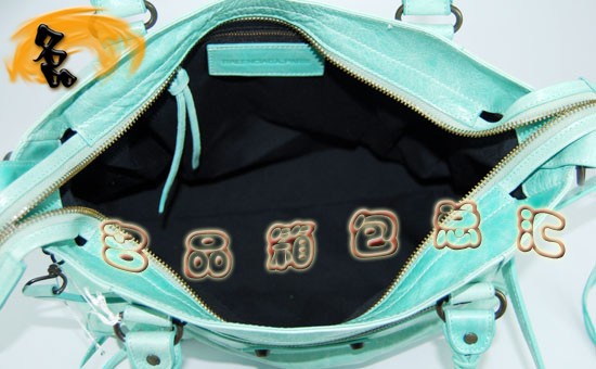084616  BalenciagaC܇ ҆μ MţƤr ˮ{ɫ