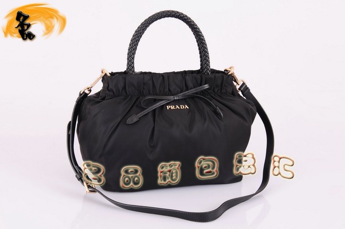 BN1778 Prada手提包 經(jīng)典防水尼龍帆布女包 Prada斜挎包 普拉達(dá)休閑包 黑色