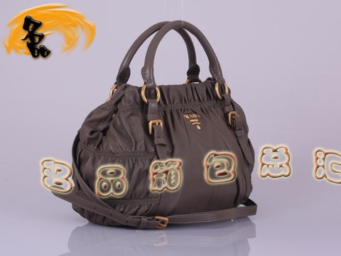BN1791 普拉達(dá)最新款褶皺羊皮時(shí)尚女士休閑包 Prada手提包 Prada斜挎包 卡其色