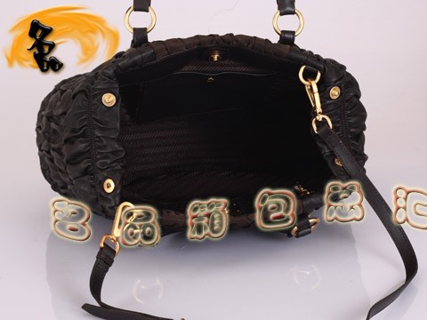 BN1793 普拉達最新款 褶皺羊皮時尚休閑女包 Prada手提包 Prada斜挎包 啡色