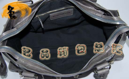 173082A  Balenciaga ҆μ M(jn)ţƤ(jng)r(sh)Ů C(j)܇ yɫ