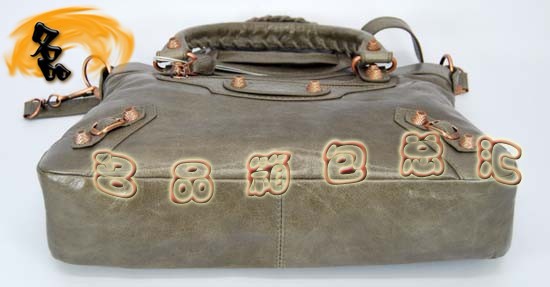 240557C  ҆μ MƤrŮ BalenciagaC܇  yɫ