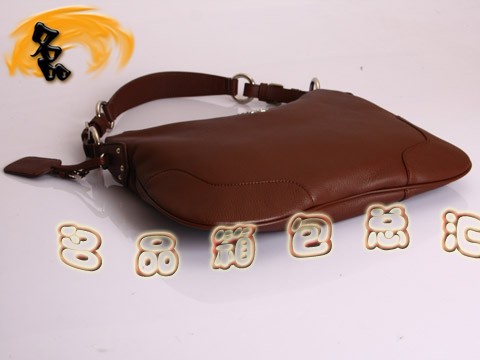 BR3373 Prada休閑包 普拉達單肩包 新款時尚包 高檔頭層牛皮包 咖啡色