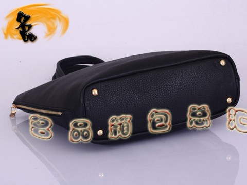 BR4372 Pradaμ ¿rŮʿe _ MţƤŮ ɫ