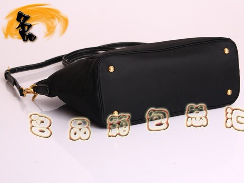 BR4664 Prada單肩包 普拉達斜挎包 新款女士休閑包 進口頭層牛皮女包 黑色