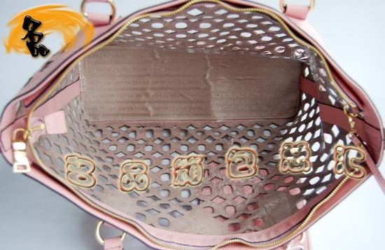 1020 Prada ¿ reŮʿμ PradaŮ ԭһһƷ| ۼtɫ