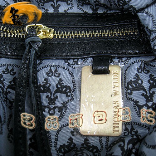 8009  THOMASμ R˹¿б ȫƤr(sh)Ů THOMAS WYLDE