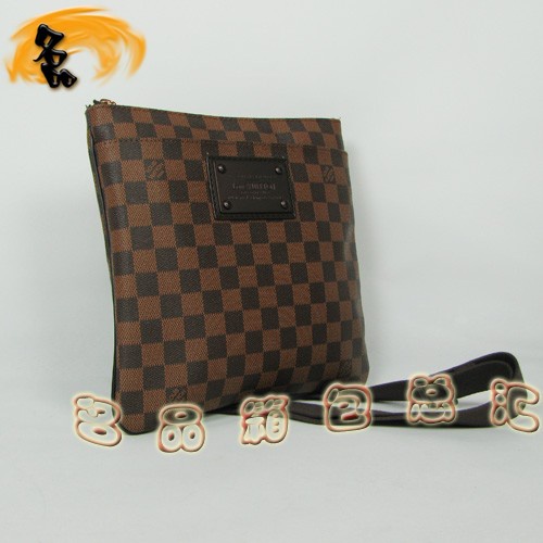 M41100 LV最新款 格仔男士休閑包 LV包 LV斜挎包 經典棋盤格男包