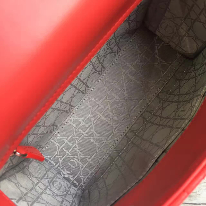 Dior LADY DIOR黑色小羊皮手提包 2017新款徽章戴妃包 紅色