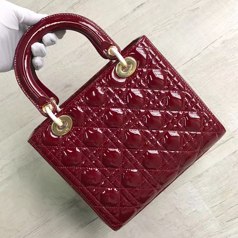 Dior迪奧 Lady Dior 經典戴妃包 格小號 酒紅色漆皮 金色五金