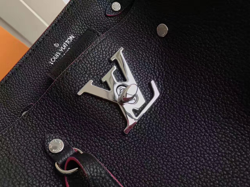 M54677 LV Lockme Bucket 手袋 LV水桶包 LV全皮單肩斜挎包 黑色