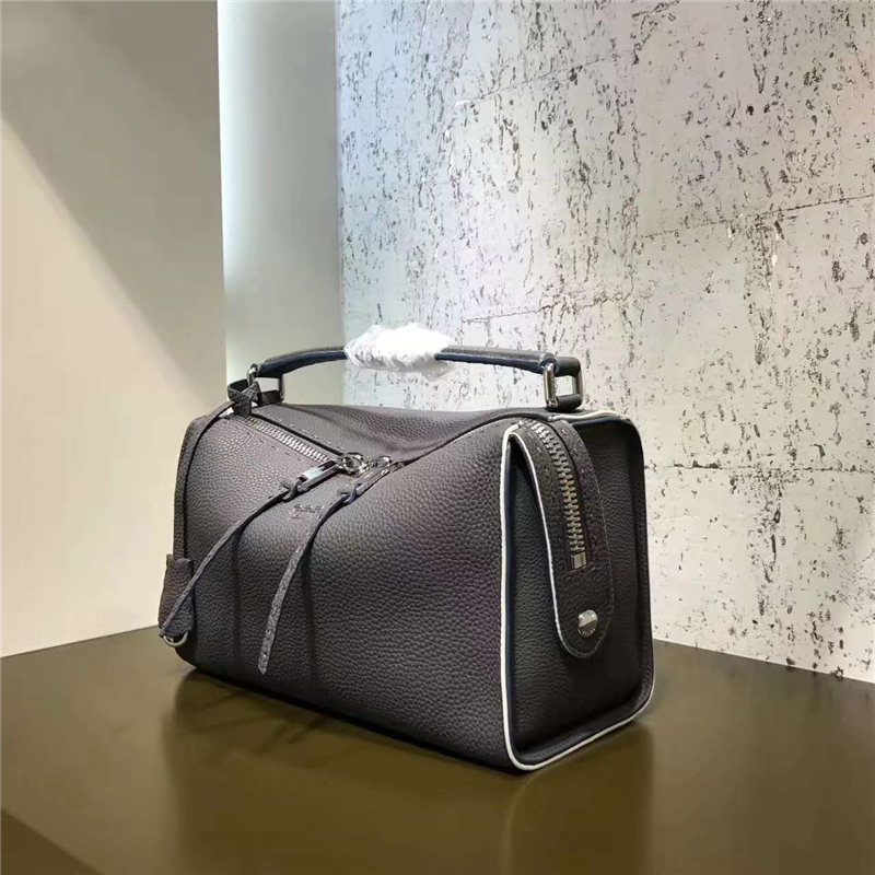 FENDI 芬迪 8762 2017新款 牛皮女士單肩手提包 羅馬波士頓包 深灰色