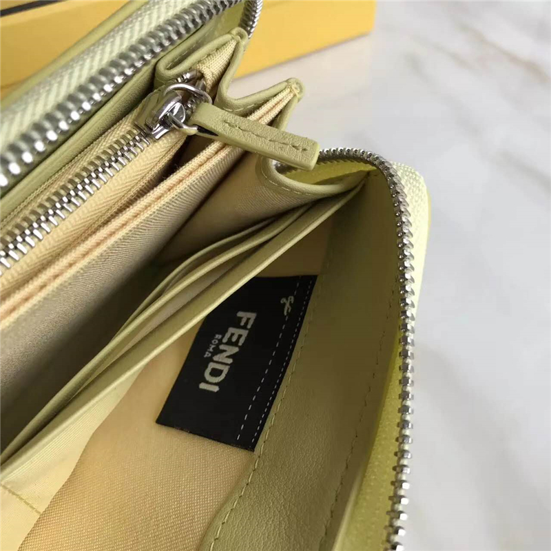 FENDI 芬迪 0215 2017新款 小牛皮拉鏈?zhǔn)介L款皮夾 麥黃色