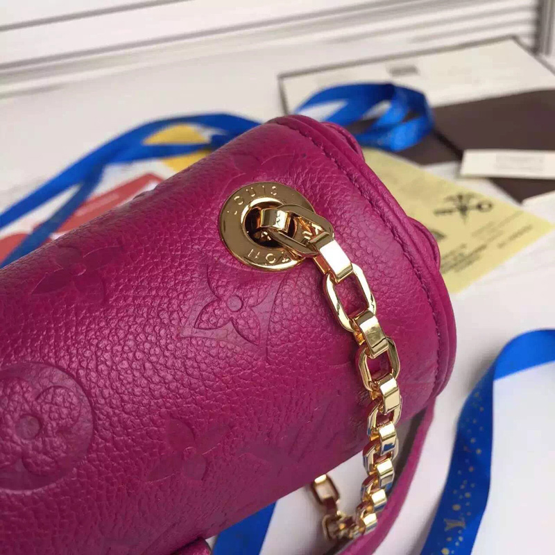 M94555 LV SAINT-GERMAIN BB手袋 LV女包 LV全皮壓花鏈條包 玫紅