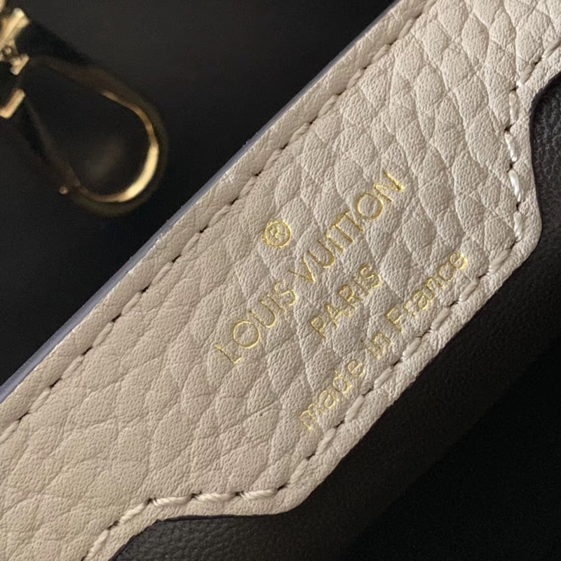 M52384 LV Capucines BB 手袋 Taurillon皮革珍藏版女包 LV全皮女包 灰色