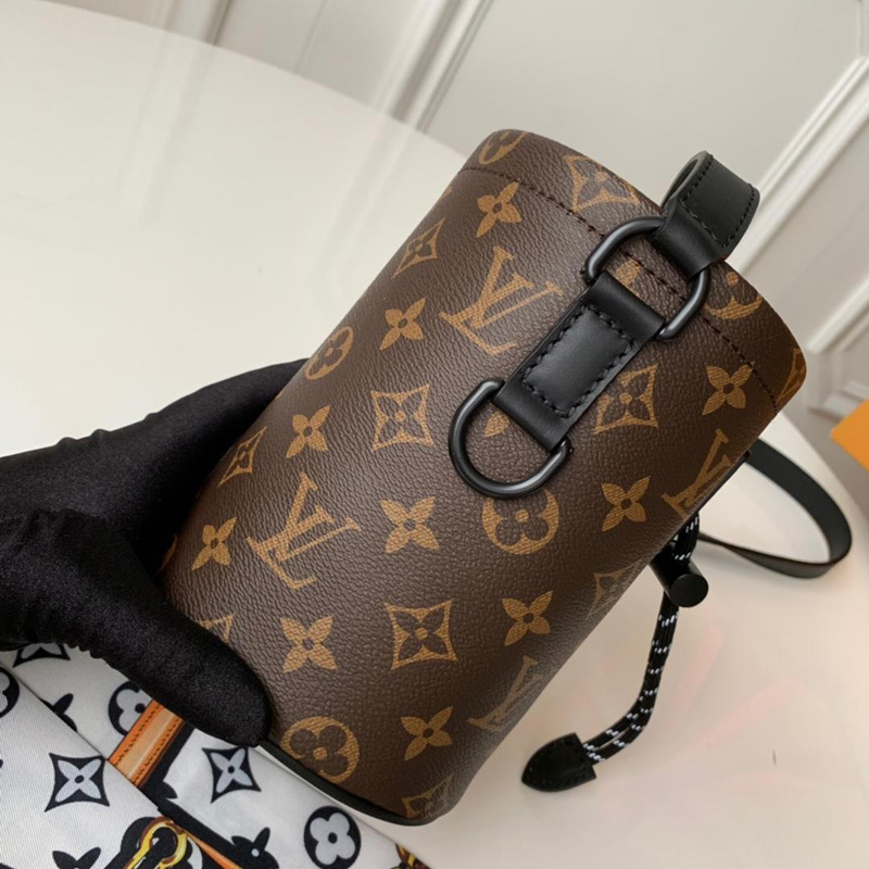 M44632 LV CHALK NANO 手袋 Monogram老花1854印花圖案 LV水桶包