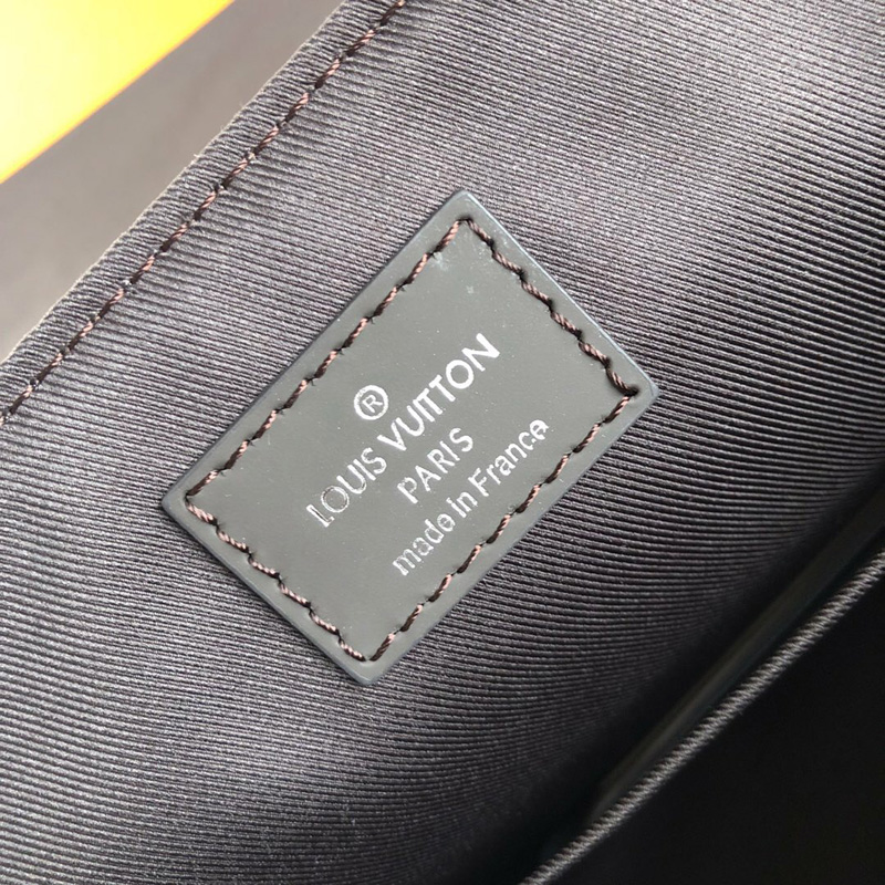 M41031 LV District 小號手袋 Damier Ebene帆布咖啡格男包 LV郵差包