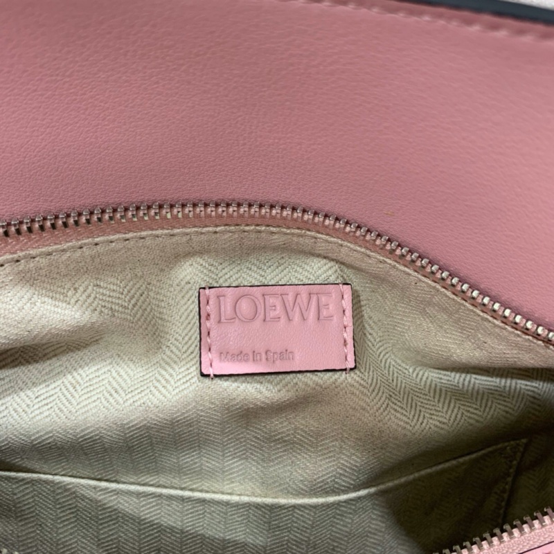 322 LOEWE羅意威 Puzzle Bag 中號羅意威幾何包 櫻花粉