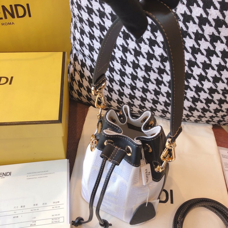 8BS010 Fendi Mon Tresor小號水桶手袋 芬迪迷你水桶包 白色