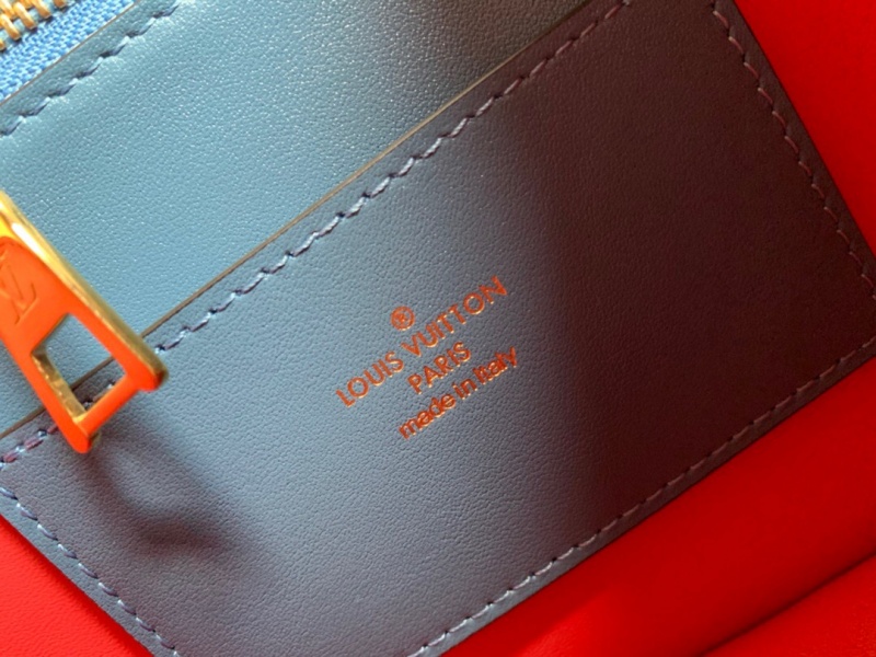 M55947 LV Pont 9 手袋 磨面牛皮花卉磁扣女包 藍色