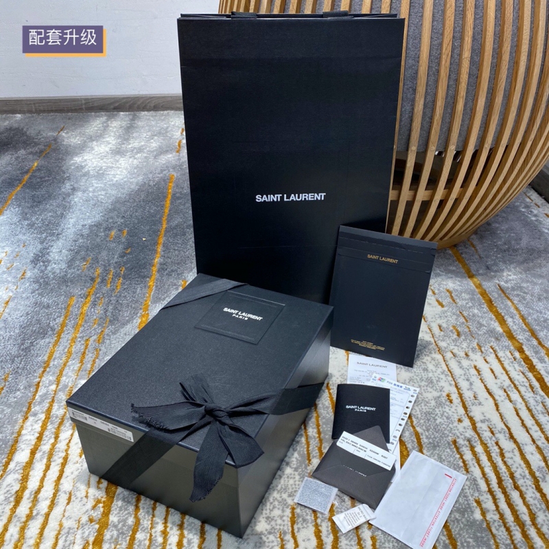 520534 YSL圣羅蘭女包 LOU CAMERA BAG 黑色小牛皮相機(jī)包 銀扣