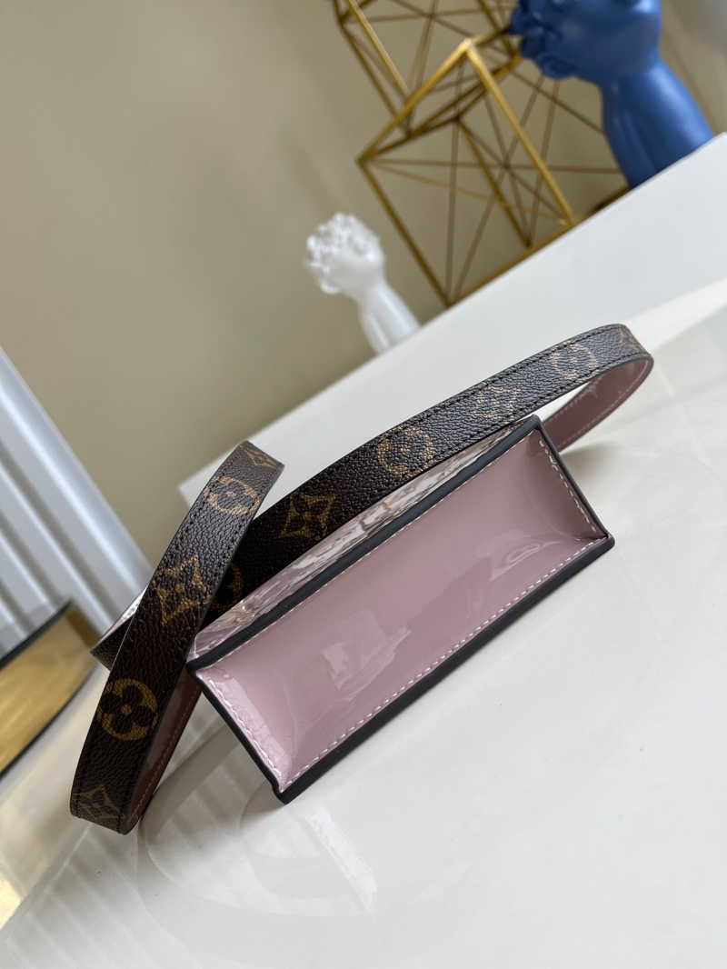 M90564 LV PETIT SAC PLAT 手袋 壓紋漆皮托特包 銀色