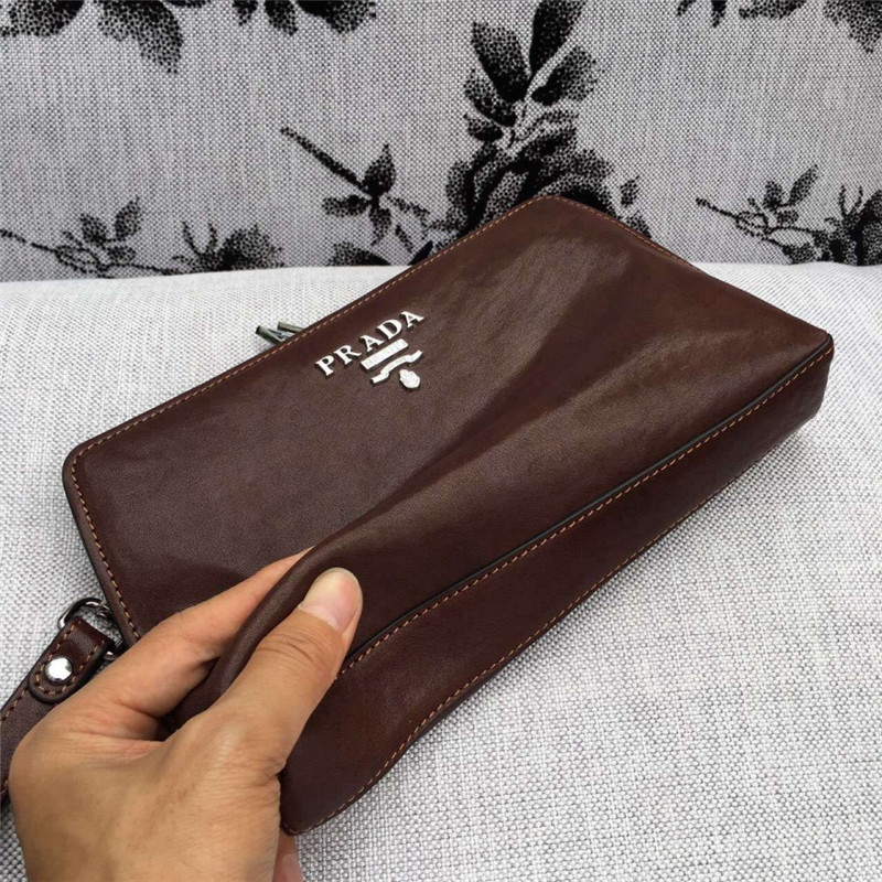 普拉達男士手包