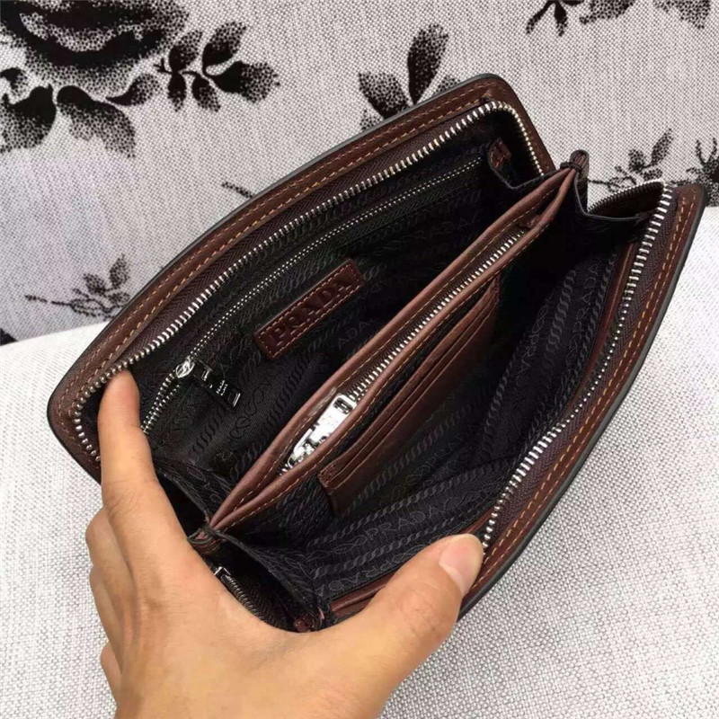 普拉達男士手包