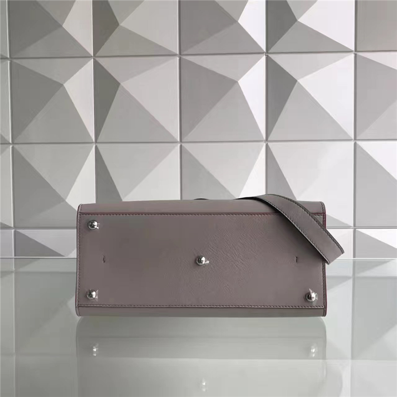 FENDI 柔軟小牛皮購物包 彩色毛邊 軟羊革襯里