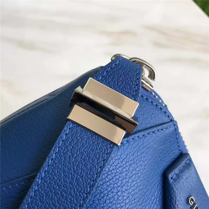 7788 Givenchy 紀梵希 優質小牛皮 手拿包 藍色